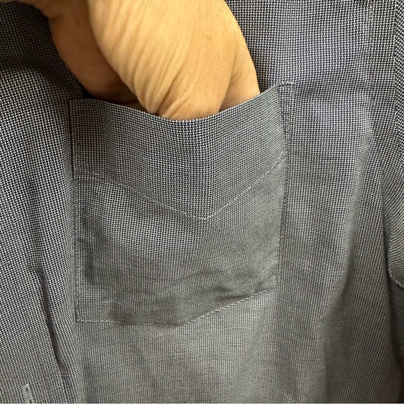 Banana Republic Classic Fit Long Sleeve Button Up Non Iron Shirt Mens Medium - Picture 3 of 7